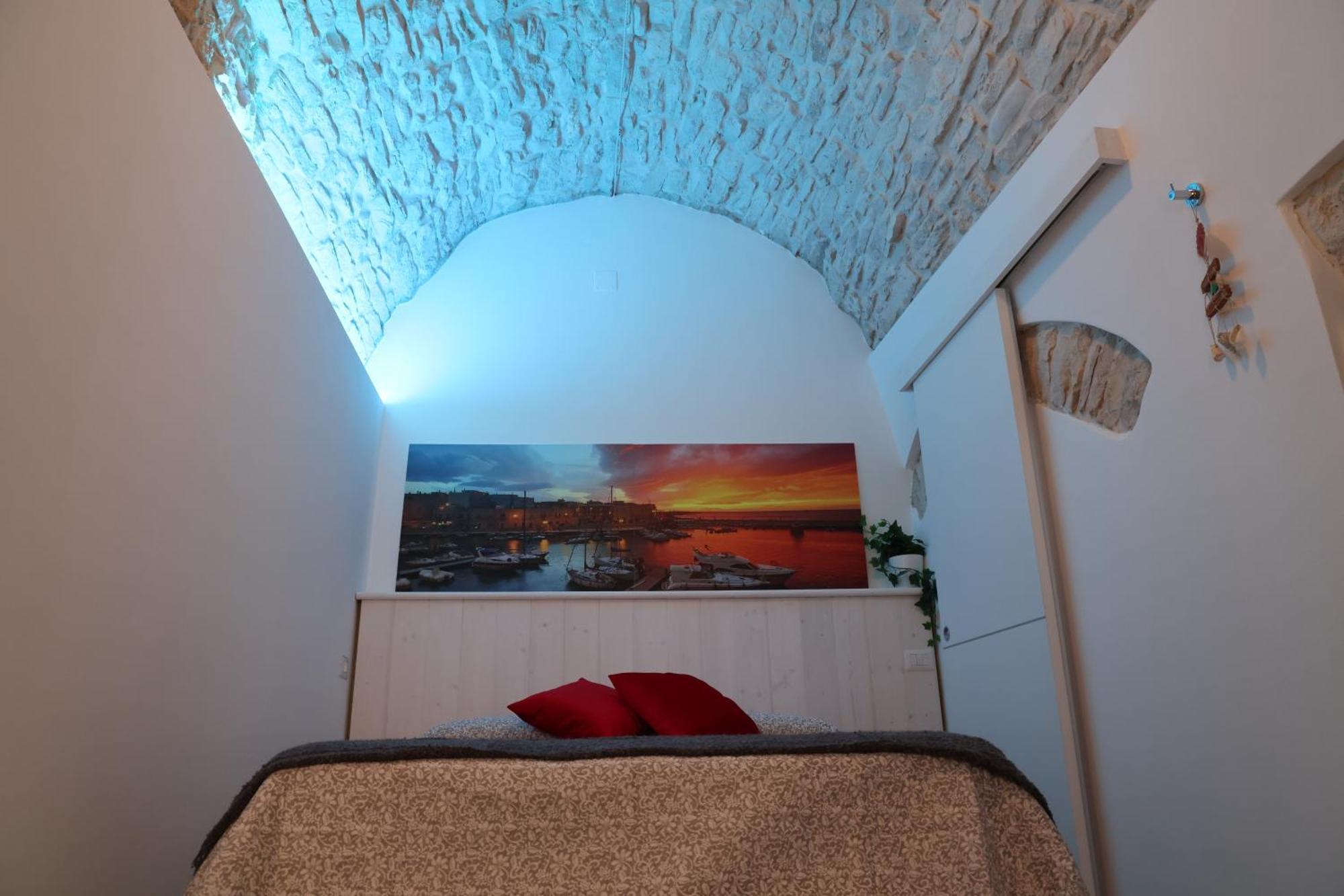 Room 20 - Piccola Camera In Pietra Bianca Джовинаццо Экстерьер фото